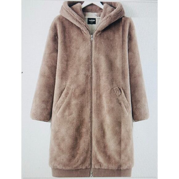 UGG Koko Oversized Faux Fur Coat. Size Medium. So Soft and Warm. - Picture 14 of 15
